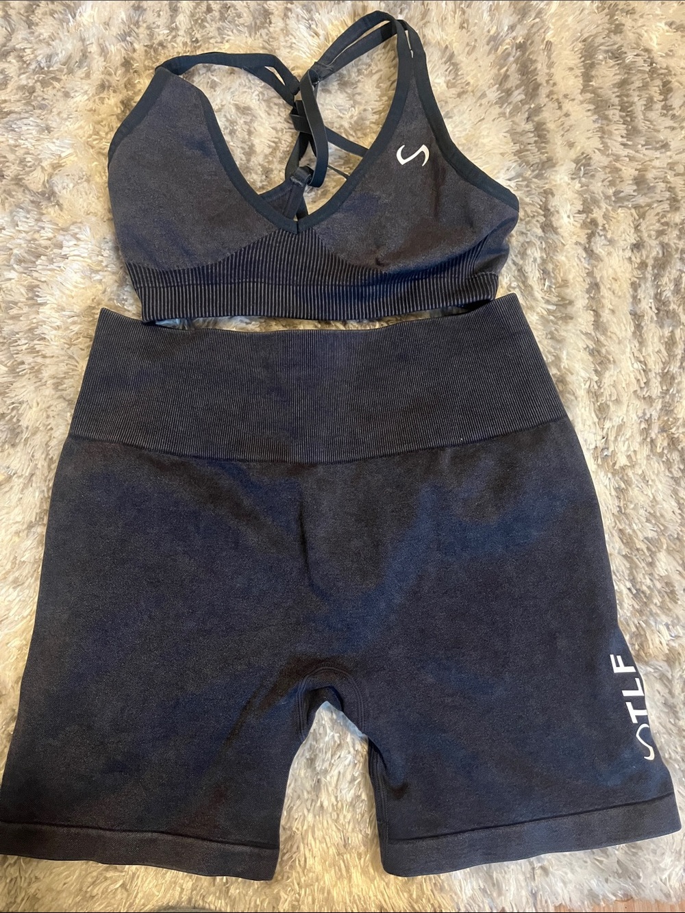 SF Seamless Black Workout Set - Sports Bra & High-Waist Biker Shorts